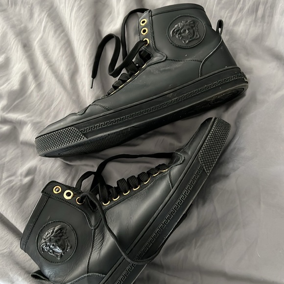 HIGHTOP VERSACE sneakers - Picture 4 of 5
